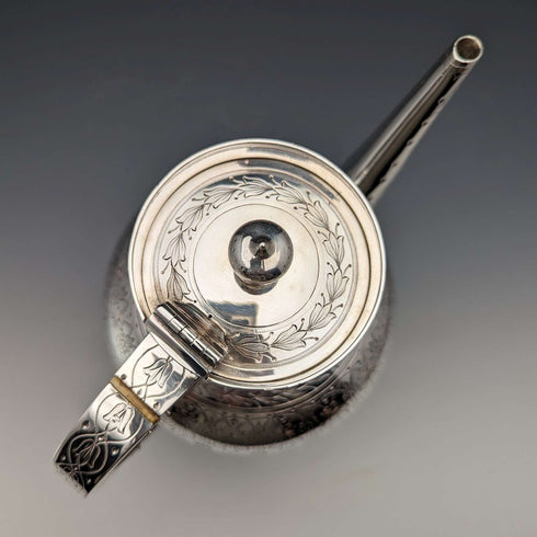 Cafetera de plata chapada, antigua, de fabricación británica (Walker & Hall), hacia 1880