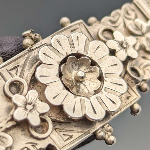 Broche de plata de ley con diseño floral, antigüedad británica de 1895, Adie & Lovekin