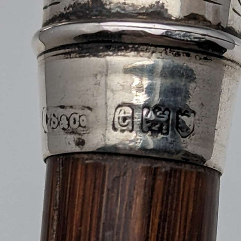 Paraguas antiguo para dama, Reino Unido, 1914, mango curvo de plata pura, 93 cm