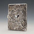 Estuche para tarjetas de plata esterlina, estilo doble hoja, con relieve de ángeles, antigüedad británica de 1900, 117 g, WILLIAM COMYNS