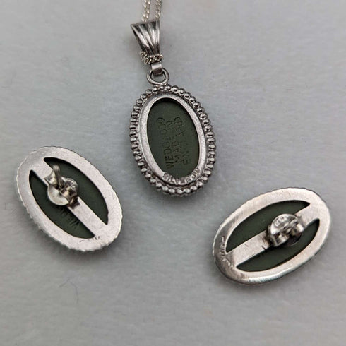 British Vintage Wedgwood Sterling Silver & Green Jasper Pendant and Earrings Set