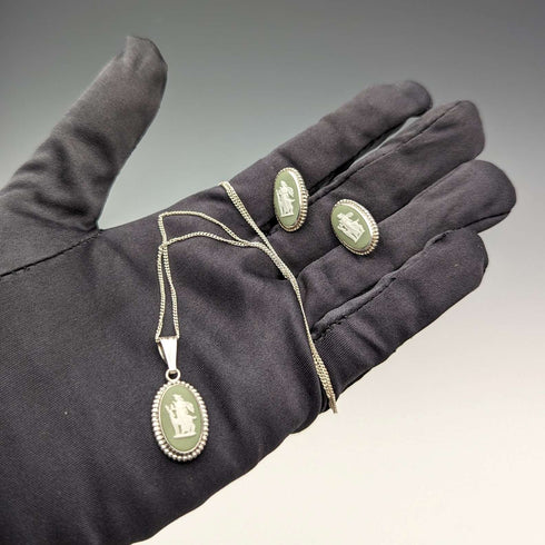 British Vintage Wedgwood Sterling Silver & Green Jasper Pendant and Earrings Set