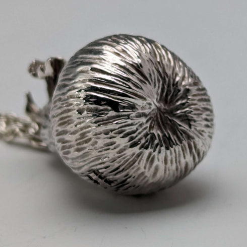 1976 British vintage sterling silver pear-shaped pendant & sterling silver necklace