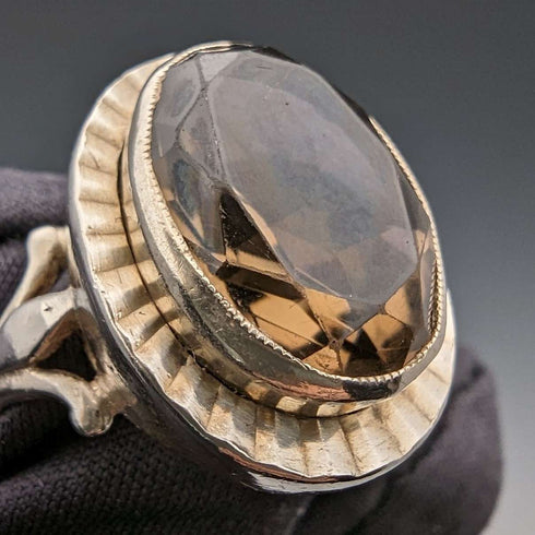 1976 British vintage jewelry, large brown stone, sterling silver ring