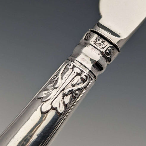 Cubiertos de postre de plata esterlina, pareja, Inglaterra, hacia 1829, por Aaron Hadfield