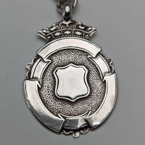 Cadena Albert de plata de ley, antigua, británica, circa 1900, 52 g, con medalla fob de plata de ley