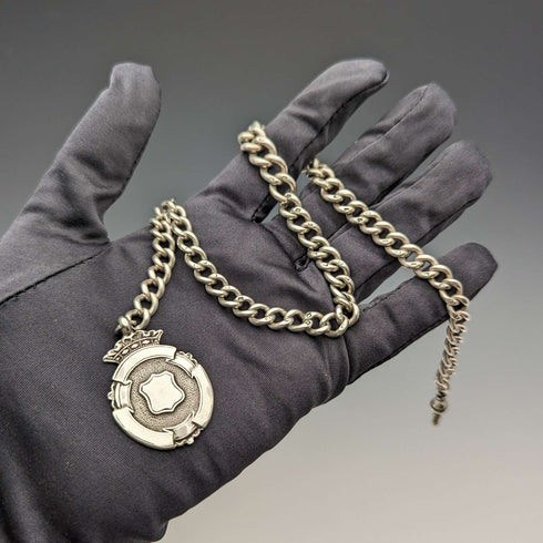 Cadena Albert de plata de ley, antigua, británica, circa 1900, 52 g, con medalla fob de plata de ley
