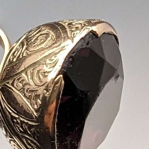Early 20th Century 8ct Gold & Purple Stone Fob Necklace