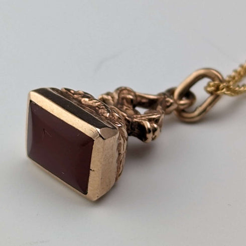 Early 20th Century British Antique 9ct Gold & Red Stone Fob Necklace