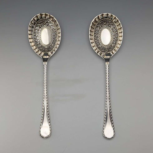 Par de cucharas de servir de plata chapada, antigüedades británicas de 1916