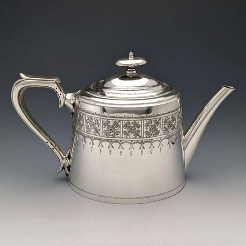 Tetera de plata chapada, antigua, de fabricación británica (Walker & Hall), circa 1900