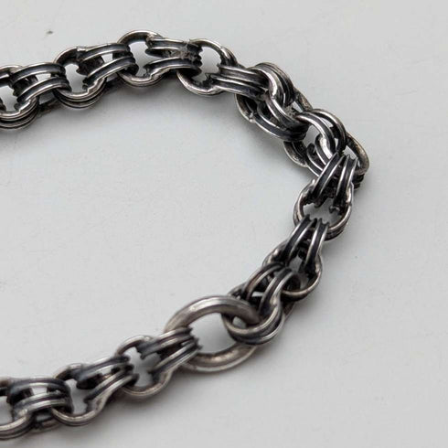 Antigüedad británica de finales del siglo XIX, albertina de plata de ley de 12 g, dije de borla de plata de ley