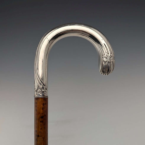 Bastón antiguo de caballero, mango curvado de plata 800, circa 1900, 90 cm