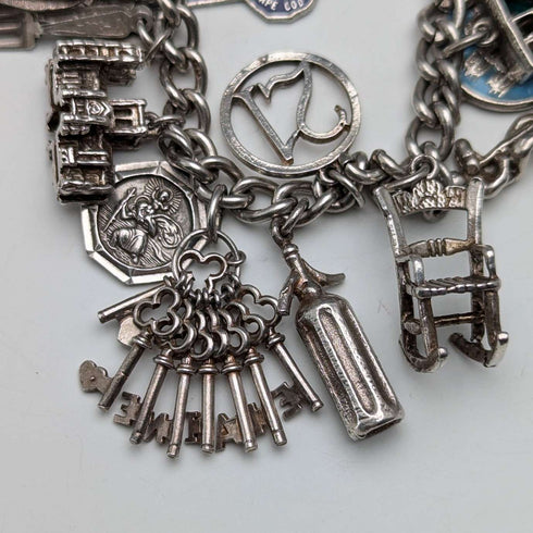 Pulsera de dijes de plata de ley vintage británica de 1970, 78 g, D&BS