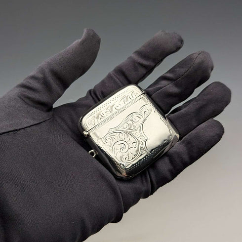 1907 British antique sterling silver Vesta case 31g match case Jones & Crompton
