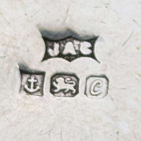 1977 British Vintage Sterling Silver Locket Pendant & Necklace JAC