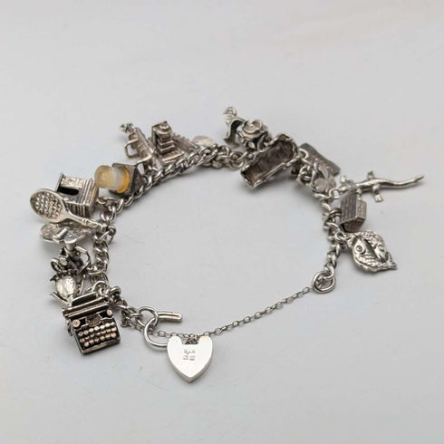Pulsera de dijes de plata esterlina vintage británica de 1957, 47 g, W.J.S.