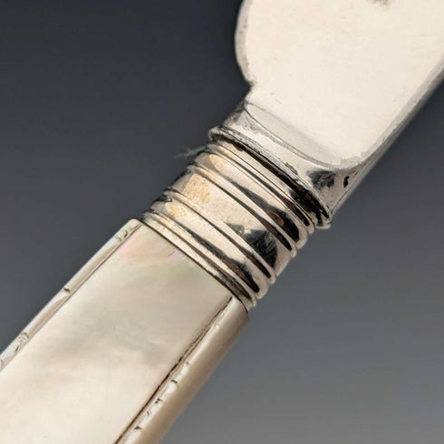 約 1860 年英國古董雕刻白色珍珠手柄甜點餐具 6 對 TBNA 托盤包括