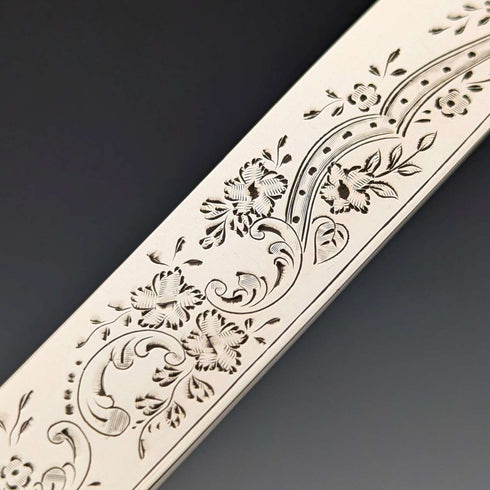 Circa 1903 British Antique White Mother of Pearl Handle Dessert Cutlery Pair of 6 Elkington with Tray