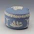 Caja vintage inglesa de Wedgwood Jasperware en forma de alubia, joyero, azul pálido