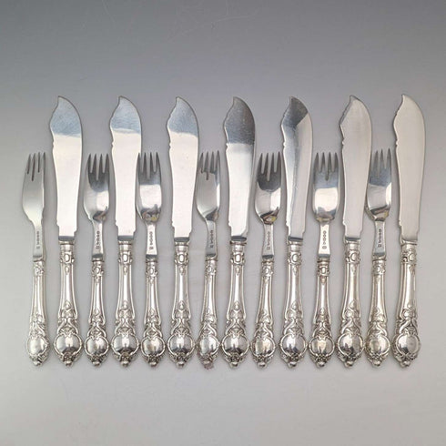 Cubertería de 19.º siglo, segunda mitad, de plata chapada con mangos de estilo antiguo inglés, 7 pares, John Gilbert