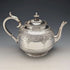 Tetera de plata chapada, estilo antiguo inglés de finales del siglo XIX, por James Dixon & Sons