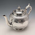 Tetera de plata chapada, estilo antiguo inglés de finales del siglo XIX, por James Dixon & Sons