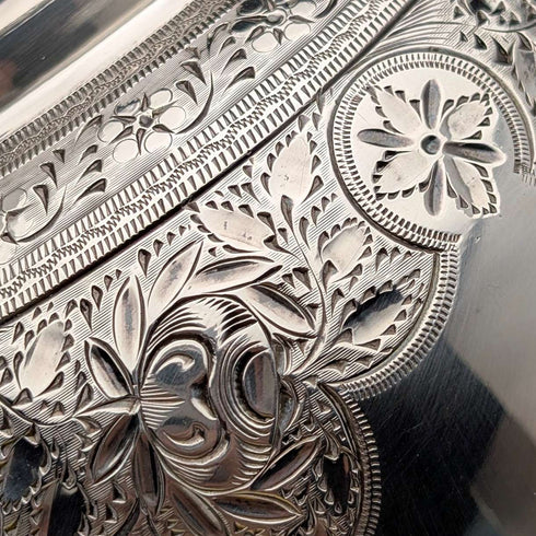 Tetera de plata chapada, estilo antiguo inglés de finales del siglo XIX, por James Dixon & Sons