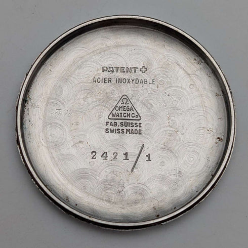 Reloj de pulsera para caballero Omega de 1945, ref. 2421/1, movimiento automático Cal. 28.10RA, esfera negra, caja de acero de 35 mm, en buen estado de funcionamiento.