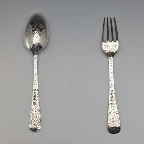 Cubiertos de bautizo de plata de ley antiguos británicos, 1869, par, 55 g en total, en estuche, HJ Lias & Son