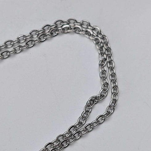 Colgante guardapelo vintage de plata pura con forma ovalada, 2.7g, con collar