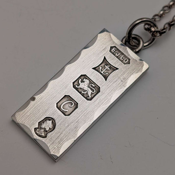 Colgante de lingote conmemorativo del Jubileo de plata esterlina británica de 1977 y cadena de plata esterlina, 21g en total, Excalibur Jewellery②