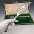 Hacia 1900, juego de servidores de pescado de plata chapada, estilo antiguo francés, en estuche, SFAM