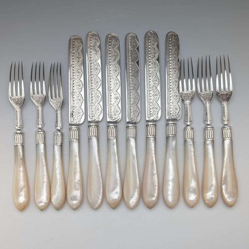 1876년 영국 앤티크 순은 블레이드 & 백접패 핸들 커틀러리 6세트(목재 케이스 포함) James Dixon&Sons