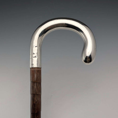 1912年 英国アンティーク ブラウンシャフト 純銀製プレーン曲がりハンドル ステッキ 杖 92cm
