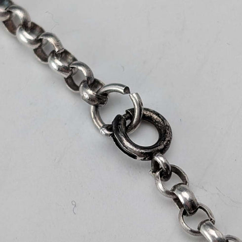 1977 British pure silver jubilee ingot pendant with pure silver necklace, total weight 42g, Ralph Weston