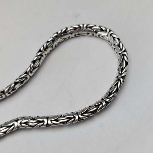 Vintage sterling silver pendant & sterling silver Byzantine chain necklace, total weight 47g, SUARTI