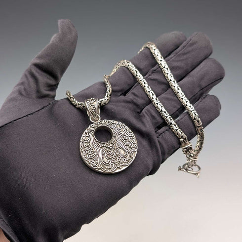 Vintage sterling silver pendant & sterling silver Byzantine chain necklace, total weight 47g, SUARTI