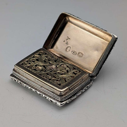 Vinaigrette de plata de ley antigua británica de 1824, 19,5 g, John Bettridge