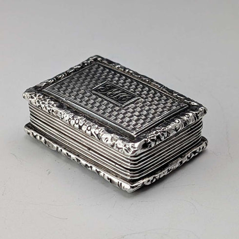Vinaigrette de plata de ley antigua británica de 1824, 19,5 g, John Bettridge