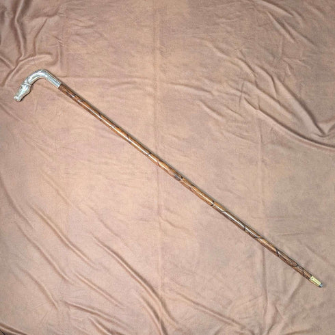 Bastón inglés antiguo con mango de cabeza de caballo en plata de ley y fuste marrón, 92 cm, Emma Blumenstein