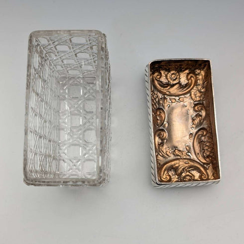 1901年 英国アンティーク 純銀蓋 角形カットガラスジャー The Alexander Clark