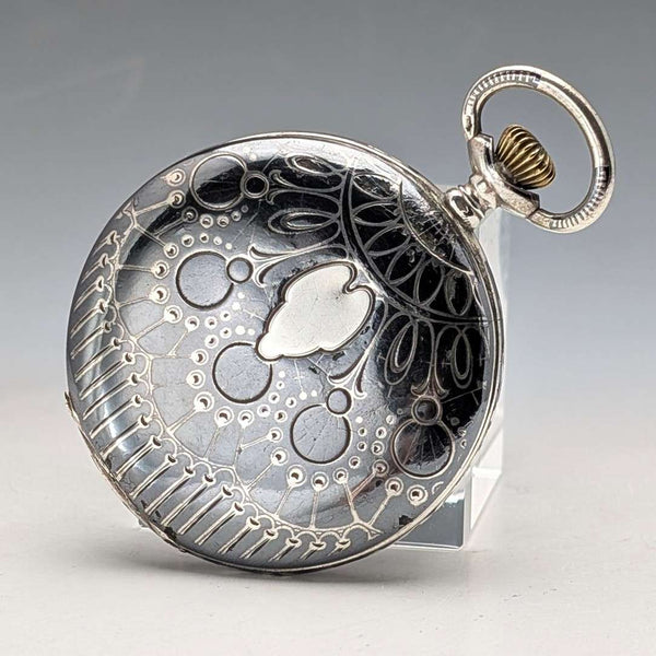 Reloj de bolsillo suizo antiguo sin marca, caja de plata con decoración de niello, estilo cazador delgado, en buen estado de funcionamiento