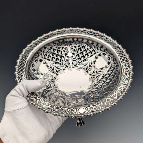 1911年 英国古董 镂空装饰 纯银带足水果碗 436克 Goldsmiths&Silversmiths