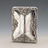 Estuche para tarjetas de plata de ley con decoración en relieve, estilo libro, 1898, Reino Unido, 101 g, Henry Matthews