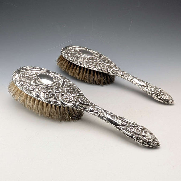 1910年 英国古董 纯银装饰手柄 发刷一对 J&R Griffin