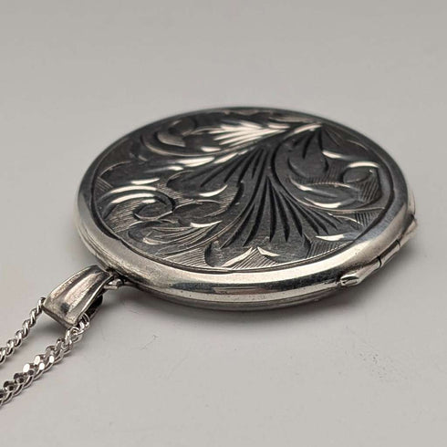 1972年 英国ヴィンテージ 純銀製 丸型ロケットペンダント 純銀ネックレス付き 計11.5g Exquisite Jewellery