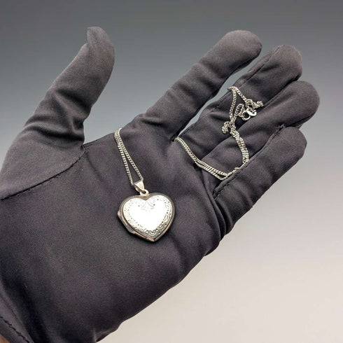 Colgante relicario vintage de plata de ley en forma de corazón con cadena de plata de ley, 7,3 g en total