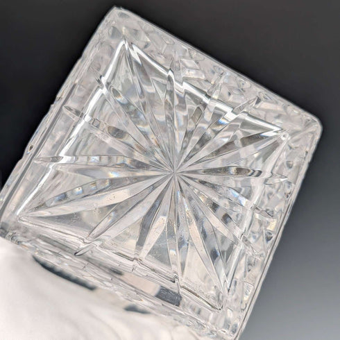 1983年 英国复古切割玻璃方形醒酒器 纯银装饰 Garrard&Co