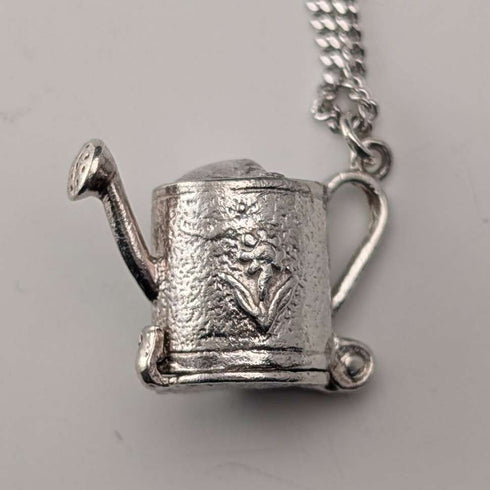 Colgante vintage con forma de regadera de plata de ley, incluye collar de plata de ley, 7.2 g en total